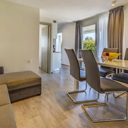 Superior-11 By Interhome *
