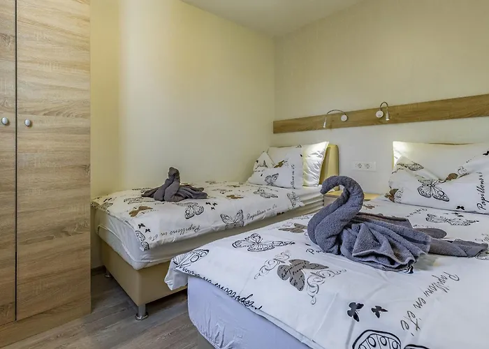 Prázdninový dům Mobile Superior-11 By Interhome *